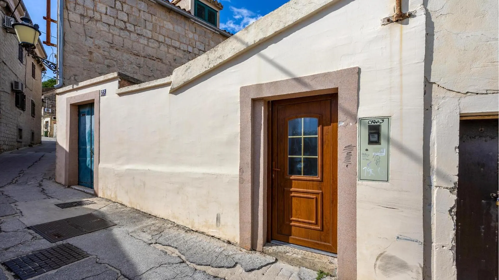Awesome Apartment In Split With Kitchen 0*,